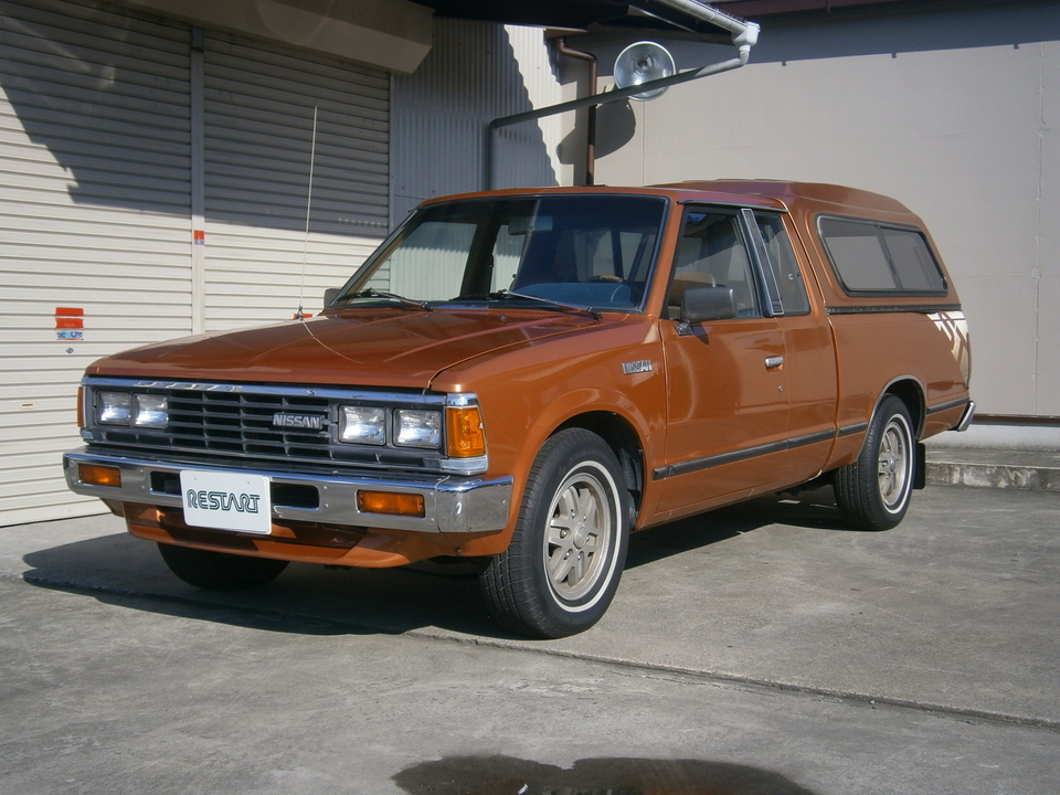 レッドラインクラブ・エクスクルーシブ - 1986 ニッサン・720キングキャブ HOT WHEELS 2024 RLC 1986 NISSAN 720 KING CAB WITH POSABLE DANCING